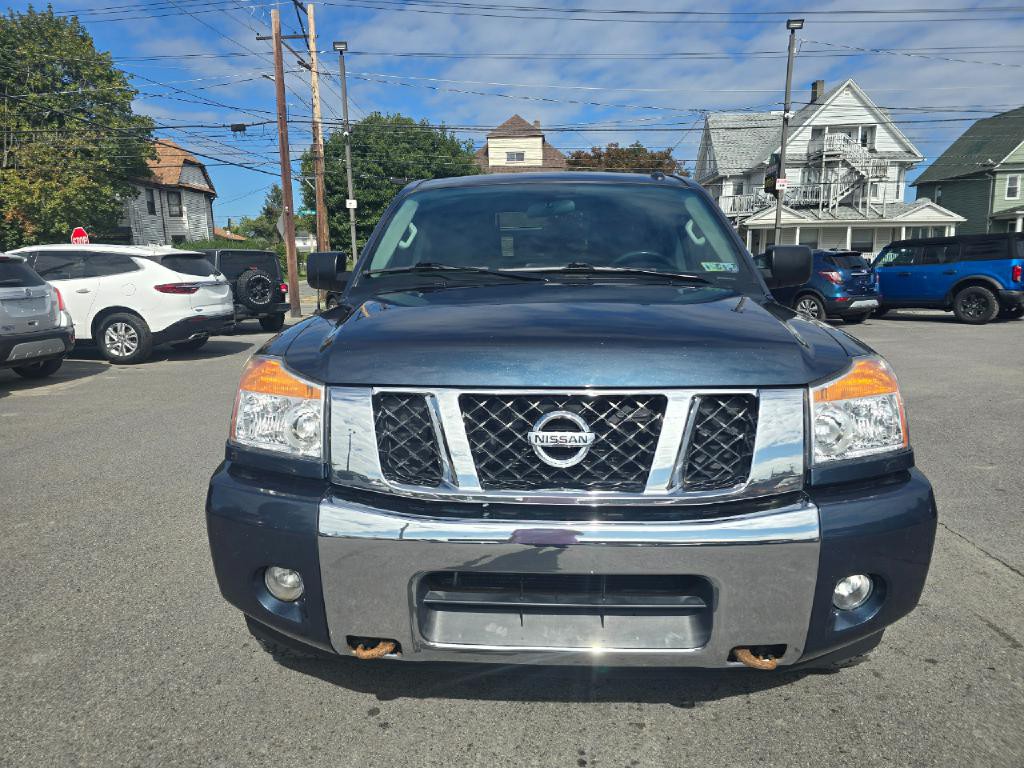 2015 Nissan Titan Image 18