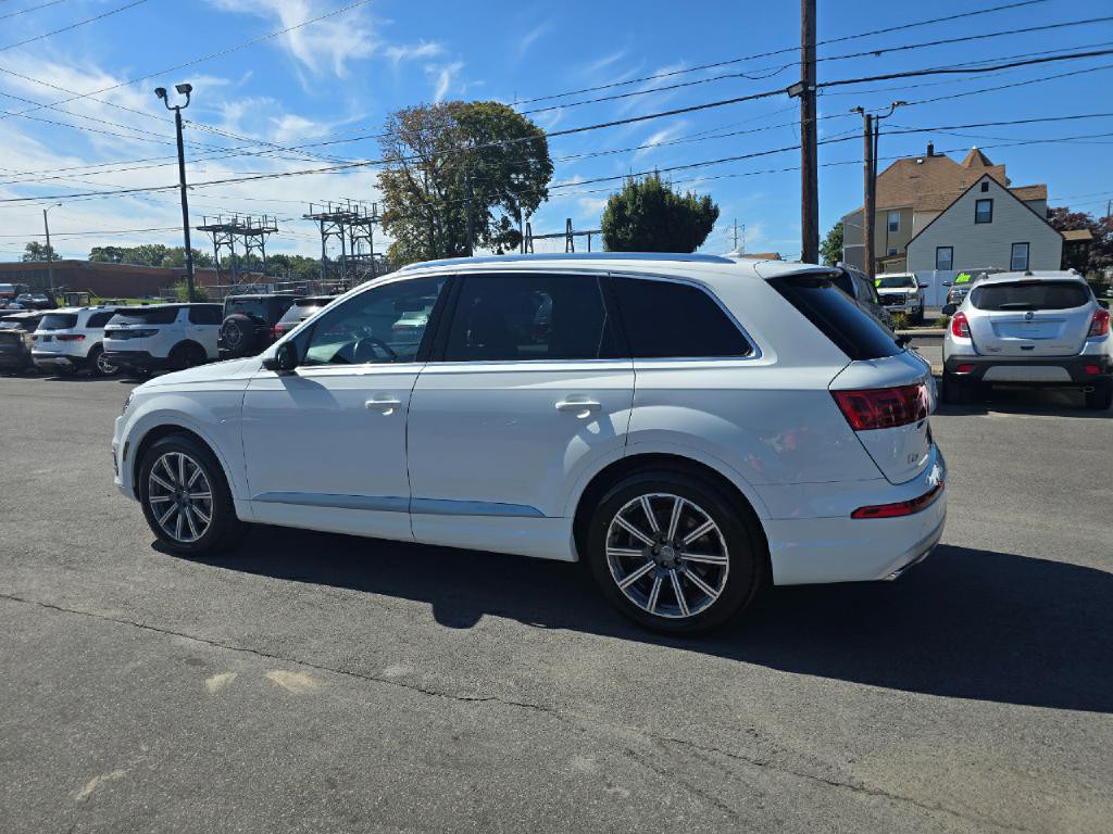 2019 Audi Q7 Image 3