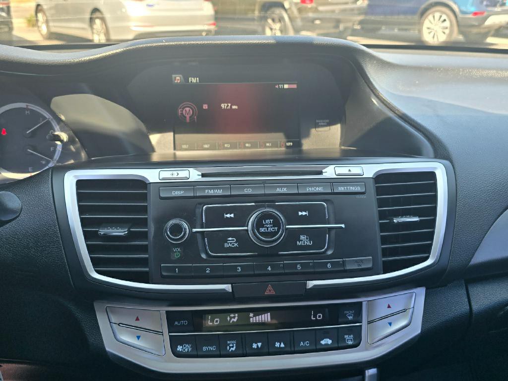 2015 Honda Accord Image 8