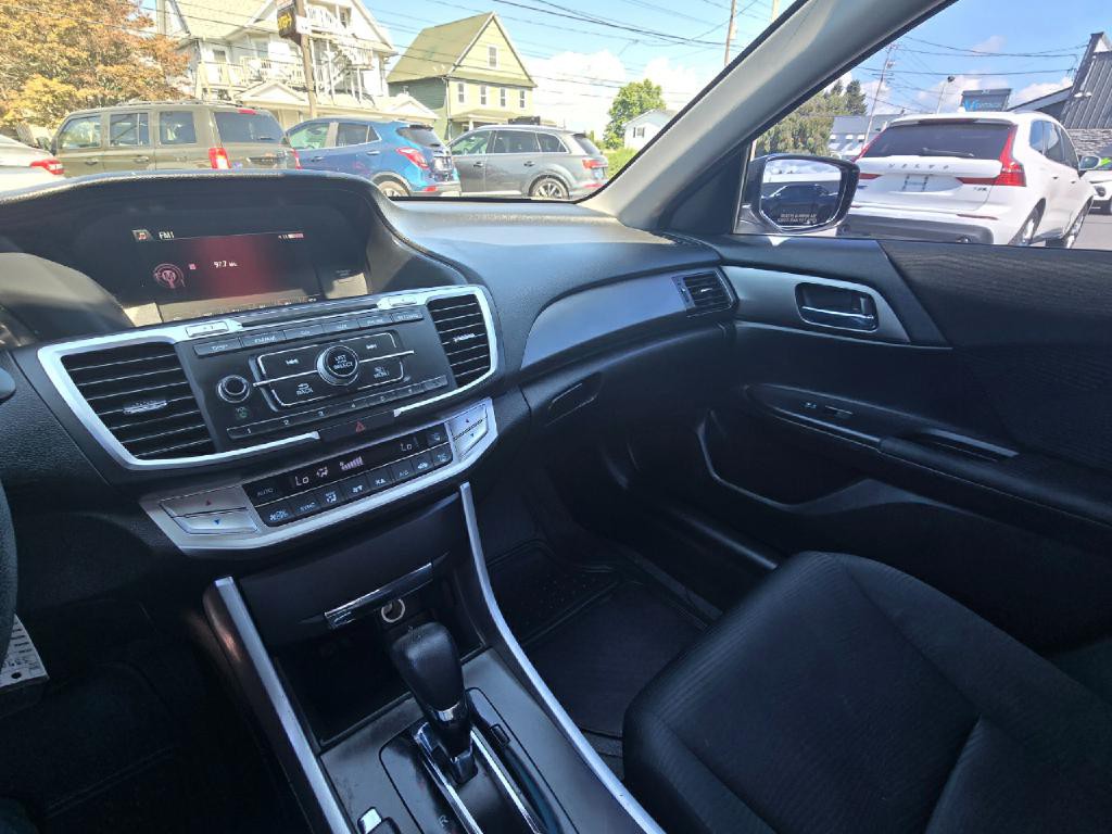 2015 Honda Accord Image 10