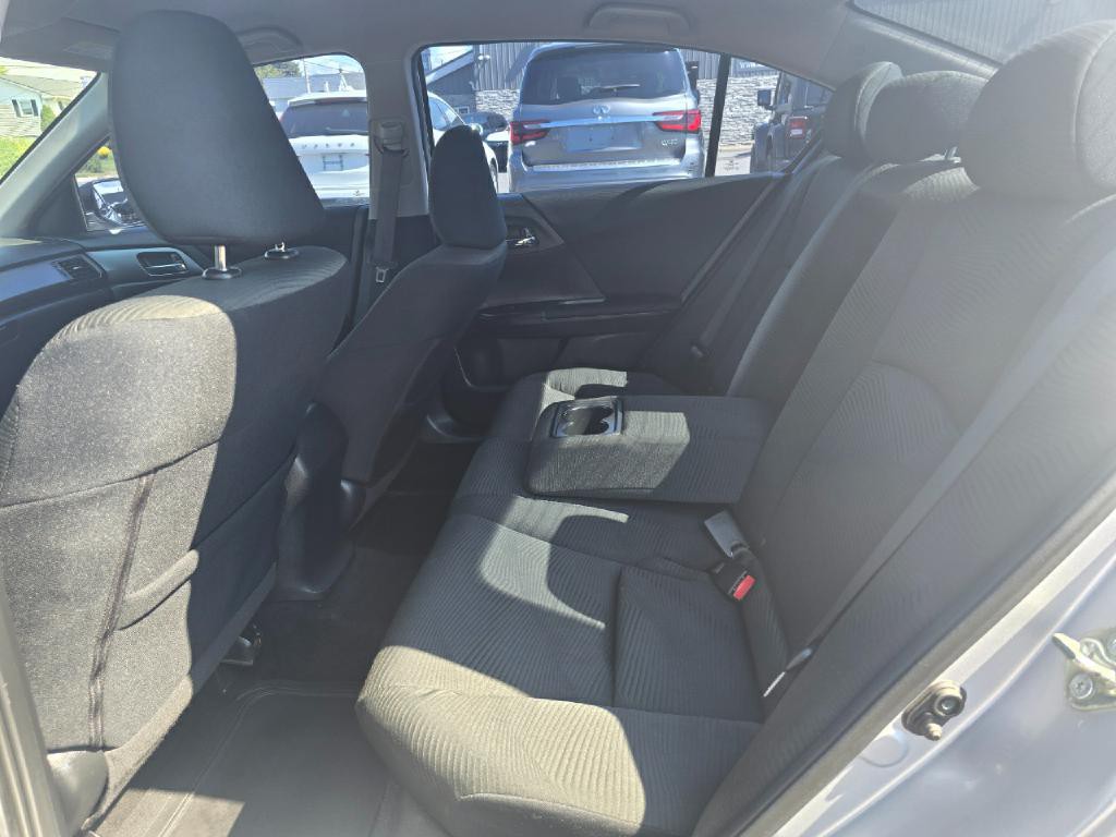2015 Honda Accord Image 12