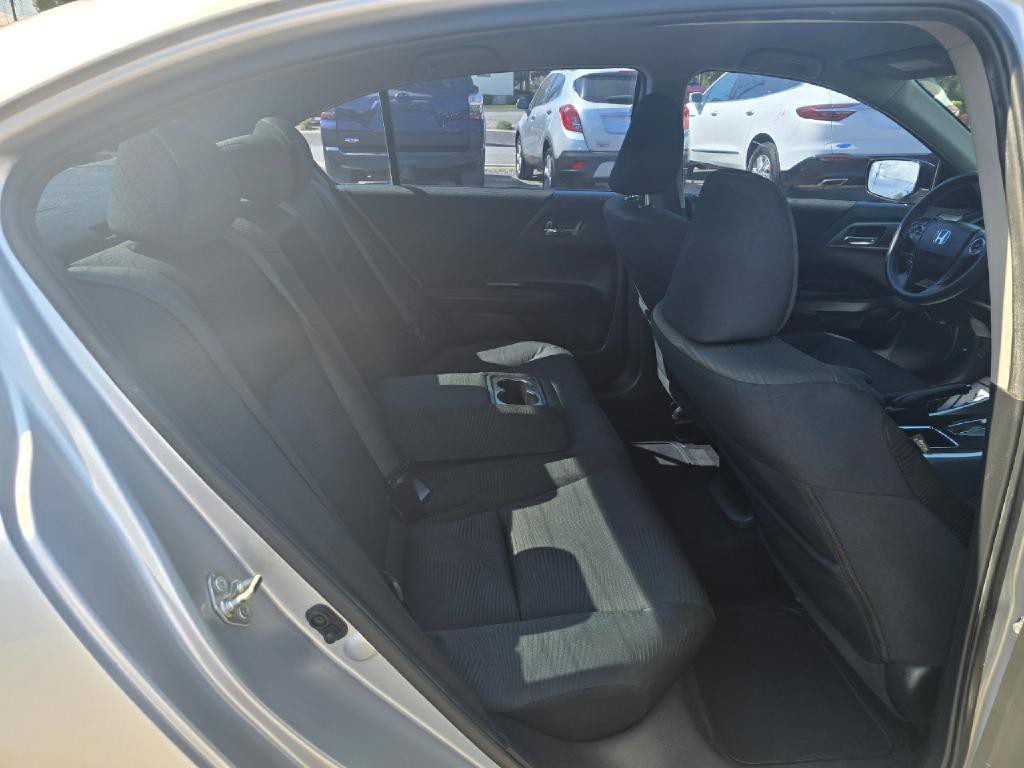 2015 Honda Accord Image 13