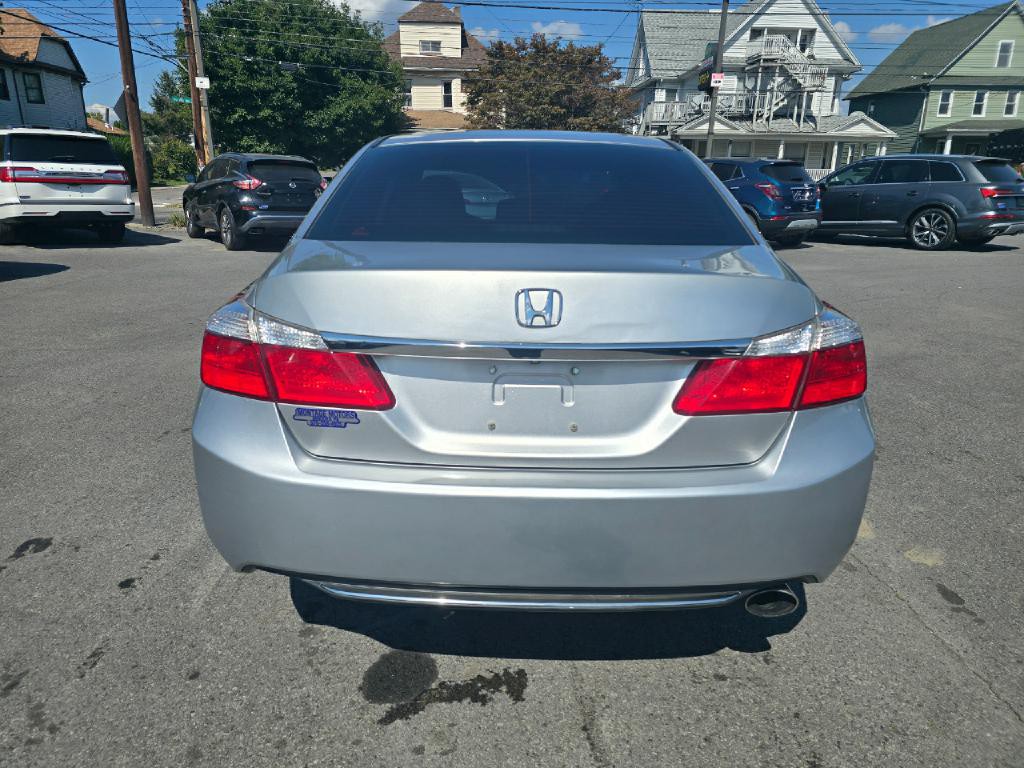 2015 Honda Accord Image 15