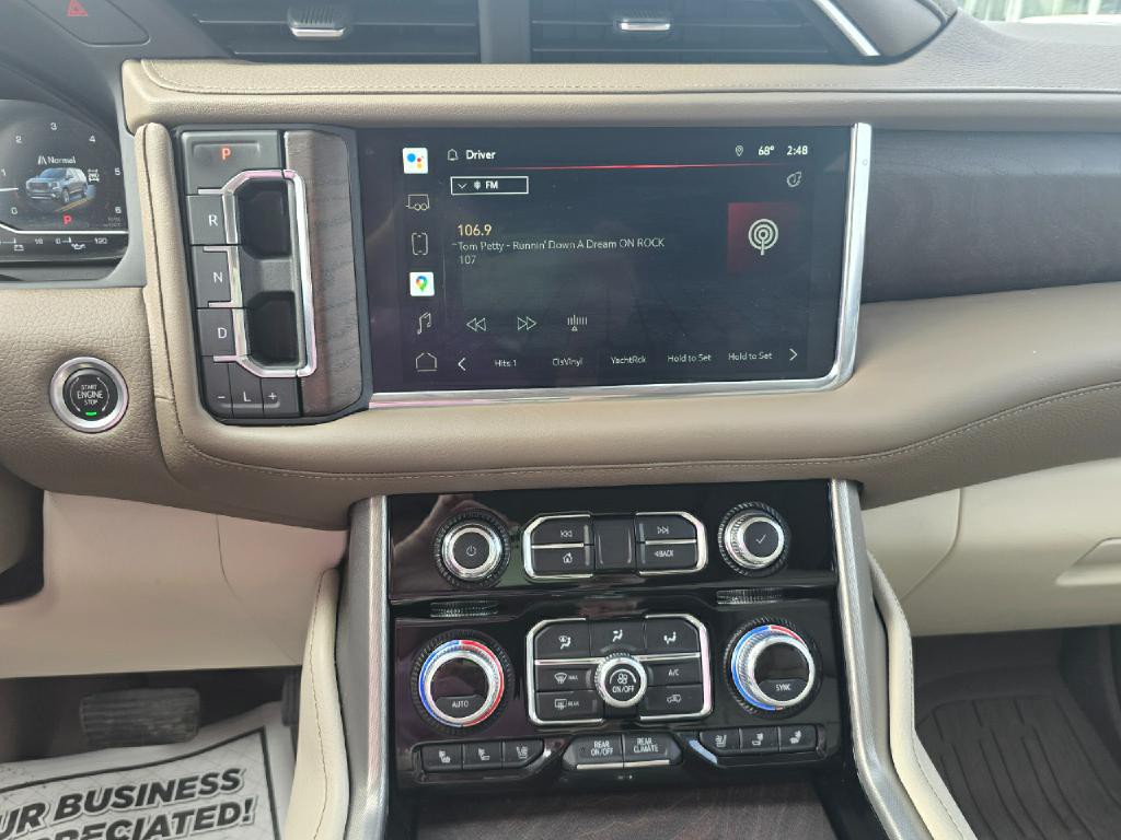 2022 GMC Yukon Image 8