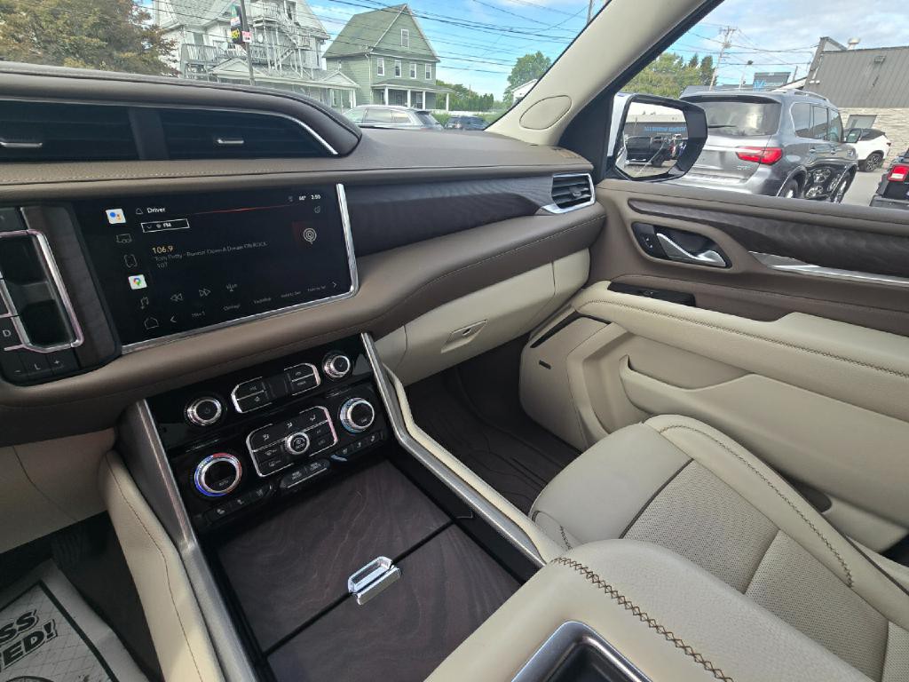 2022 GMC Yukon Image 10