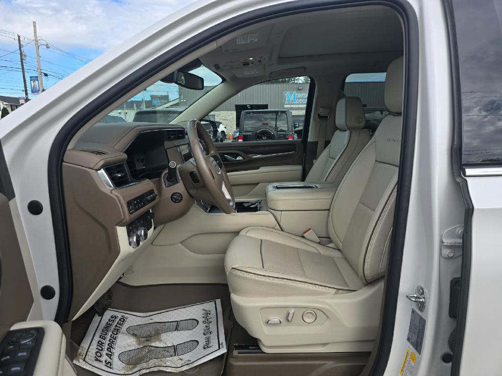 2022 GMC Yukon Image 12