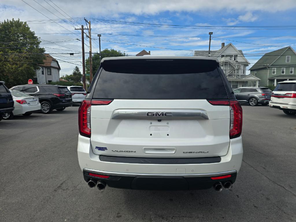 2022 GMC Yukon Image 19