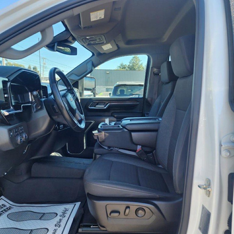 2024 Chevrolet Silverado 1500 Image 14