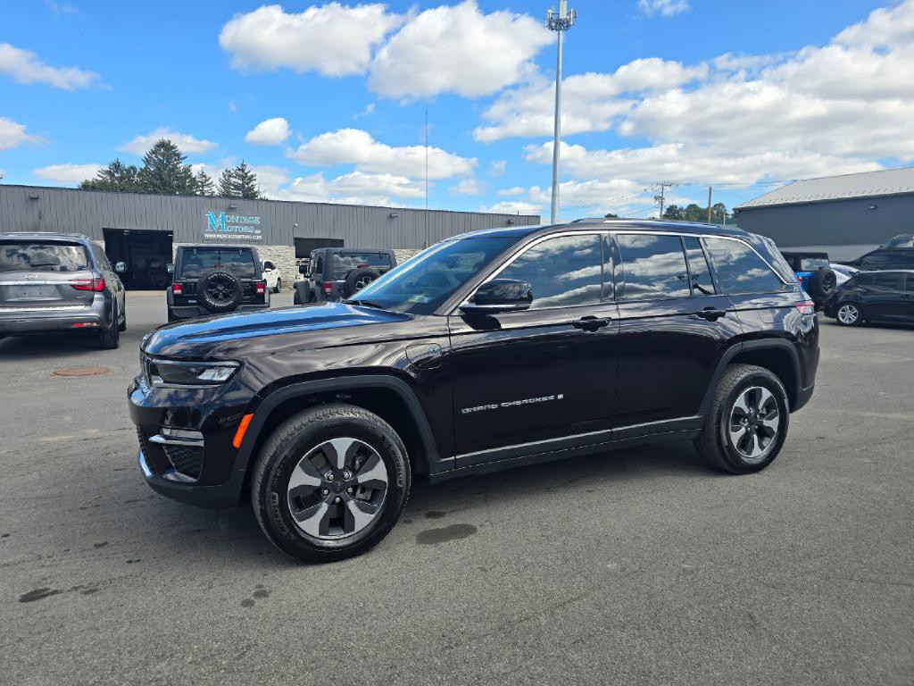2022 Jeep Grand Cherokee Image 2