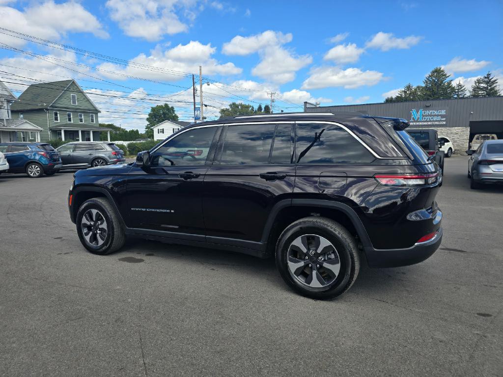 2022 Jeep Grand Cherokee Image 3