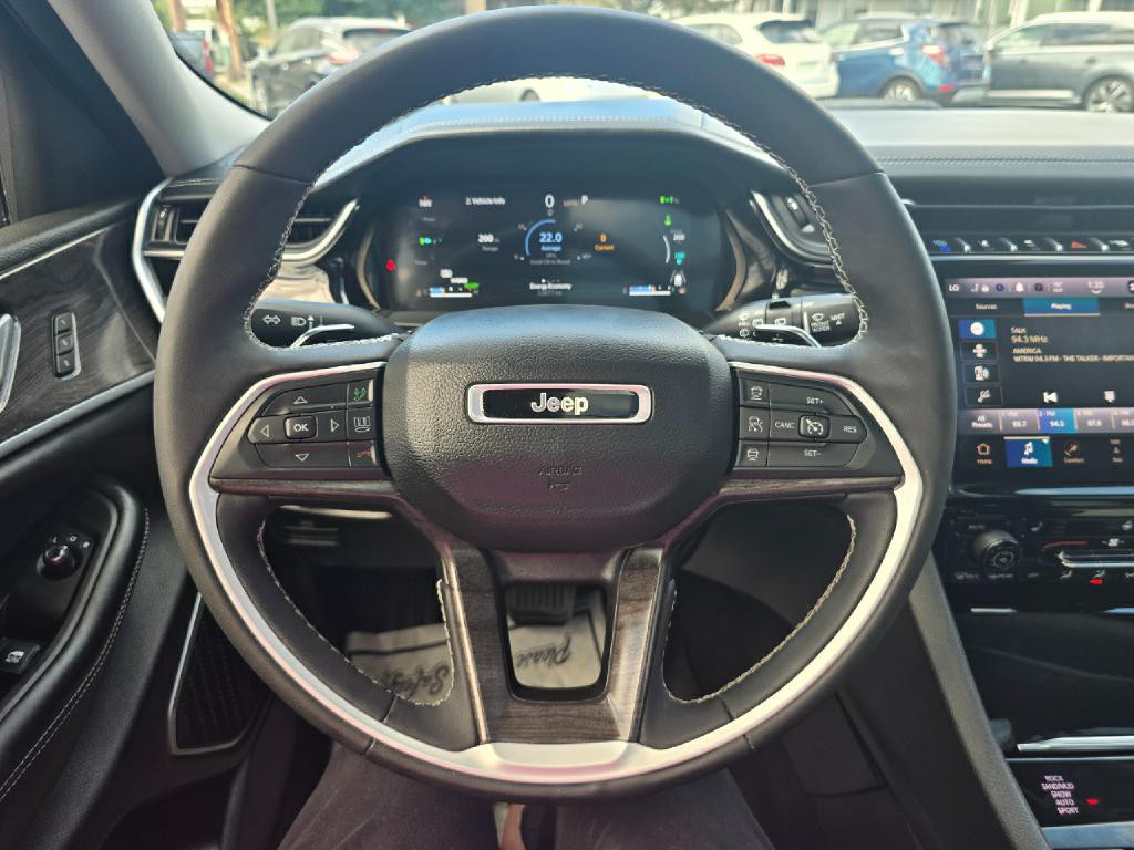 2022 Jeep Grand Cherokee Image 6