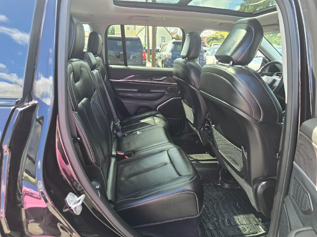 2022 Jeep Grand Cherokee Image 15