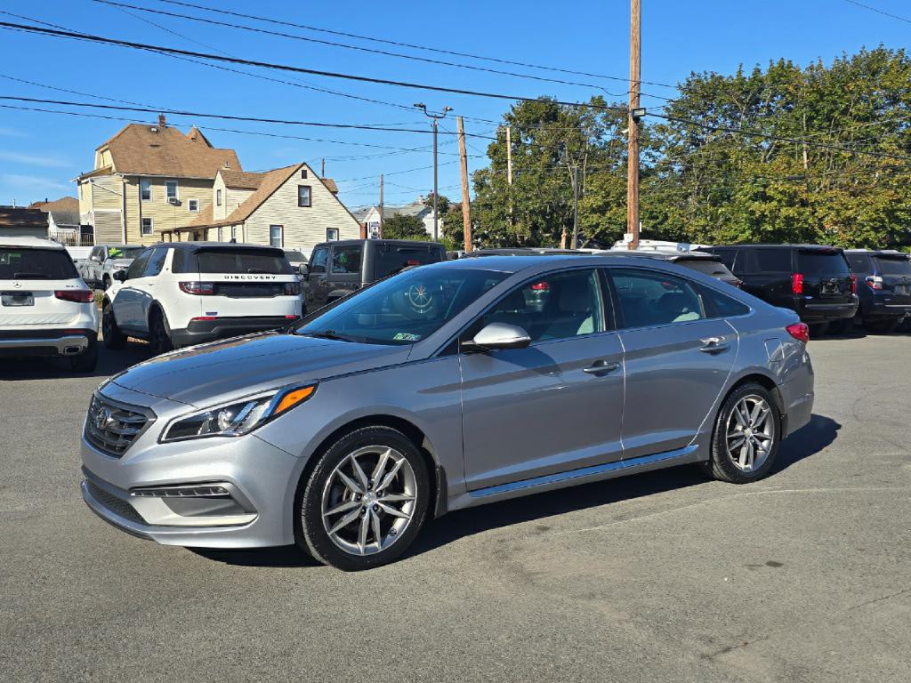 2017 Hyundai Sonata Image 2