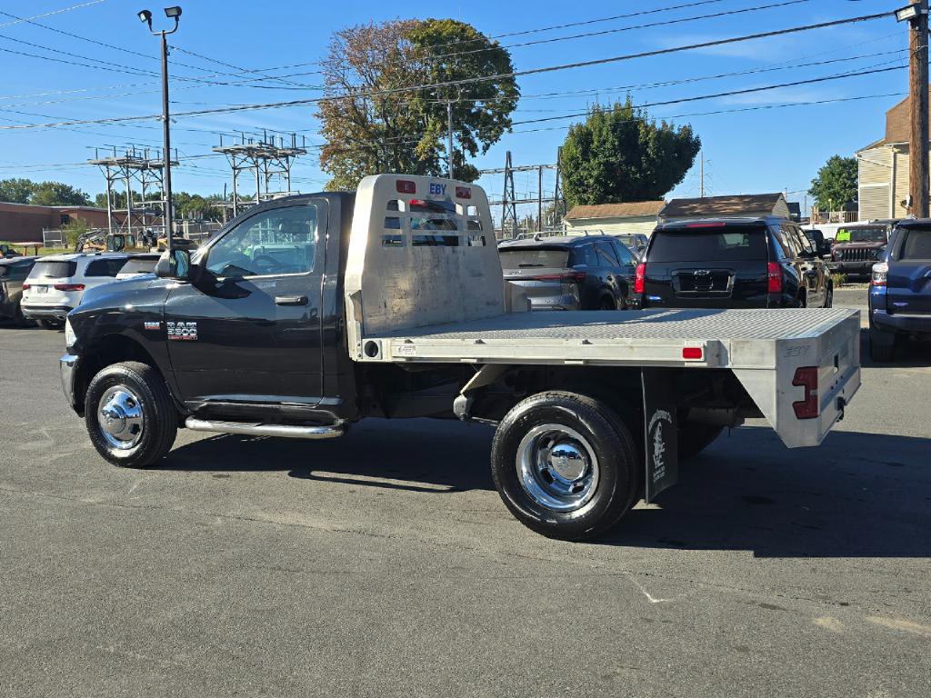2016 RAM 3500 Image 3