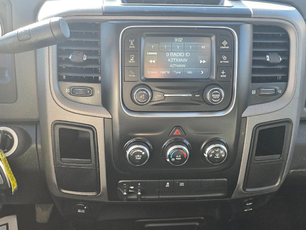2016 RAM 3500 Image 9