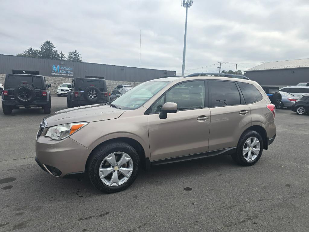 2015 Subaru Forester Image 2
