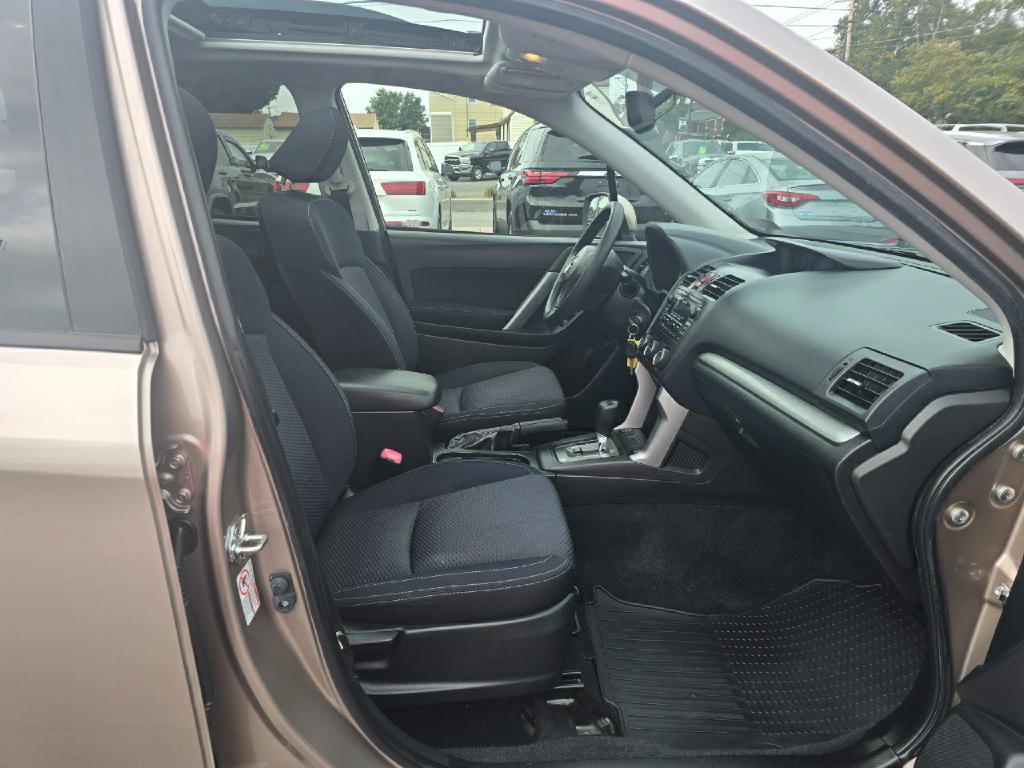2015 Subaru Forester Image 15
