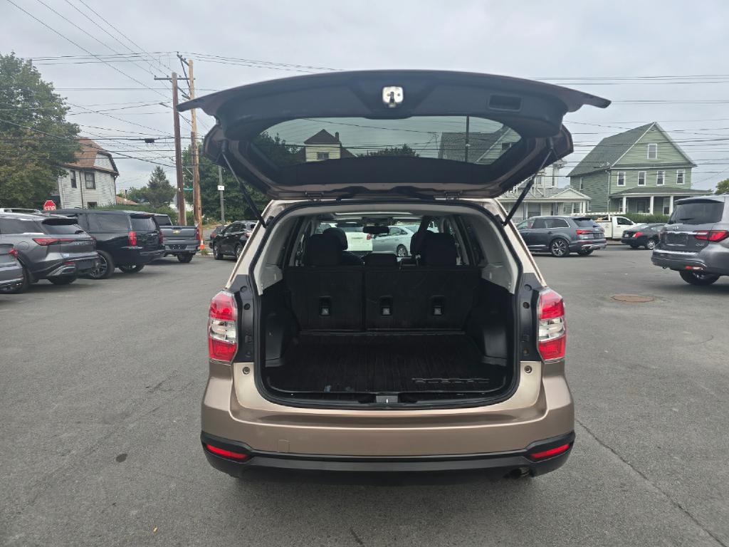2015 Subaru Forester Image 17