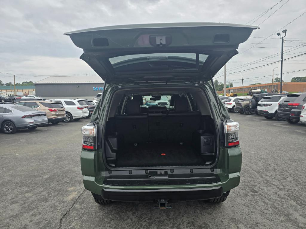 2020 Toyota 4Runner Image 18