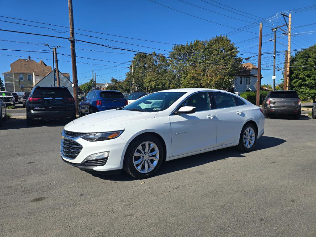 2019 Chevrolet Malibu Image 2