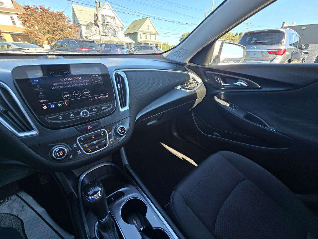 2019 Chevrolet Malibu Image 10