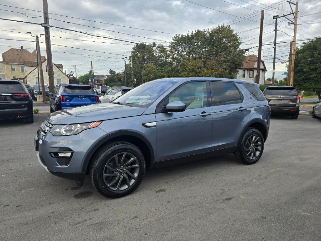 2018 Land Rover Discovery Sport Image 2