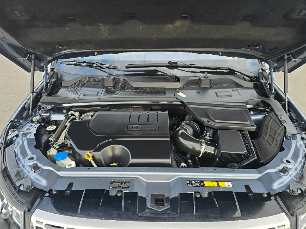 2018 Land Rover Discovery Sport Image 18