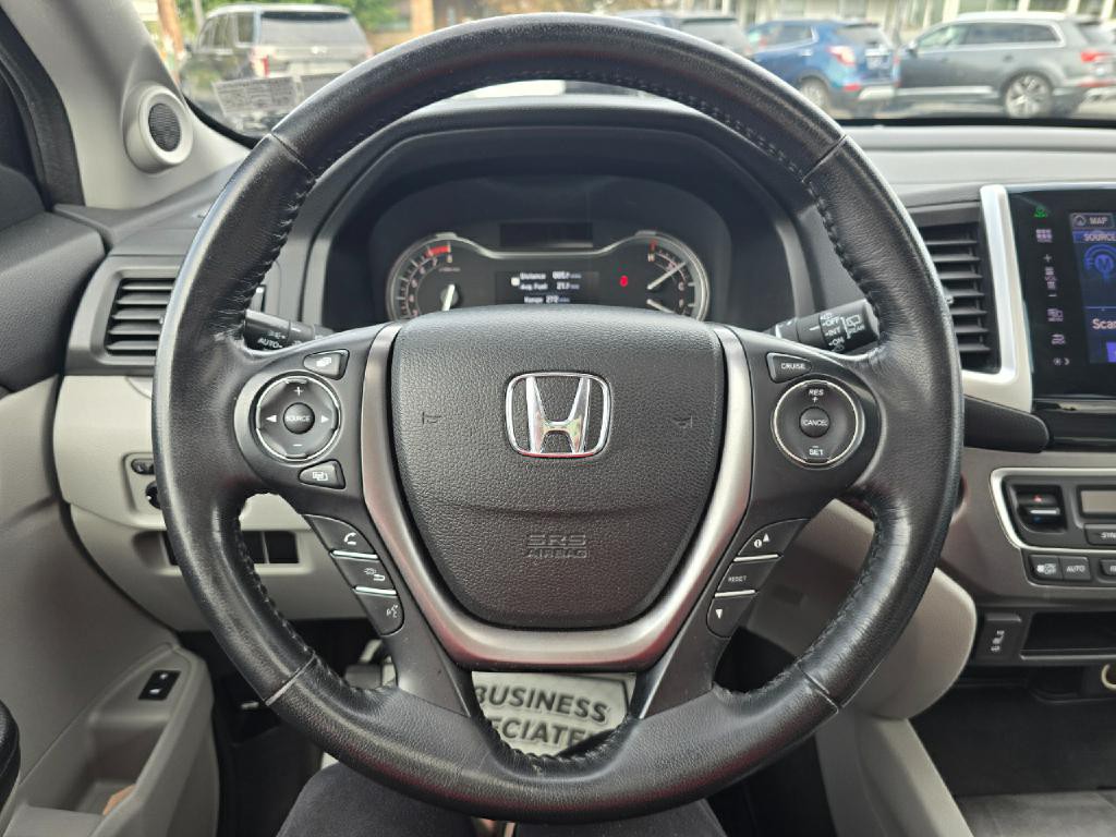 2016 Honda Pilot Image 6