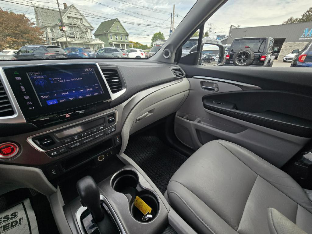2016 Honda Pilot Image 11