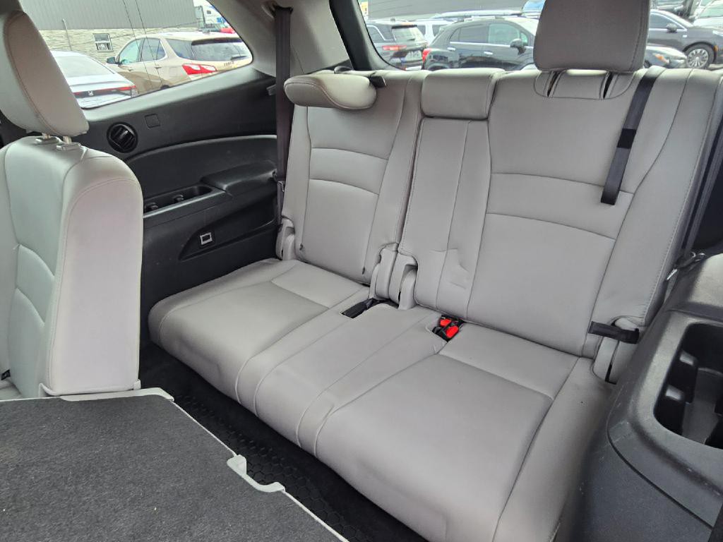 2016 Honda Pilot Image 14