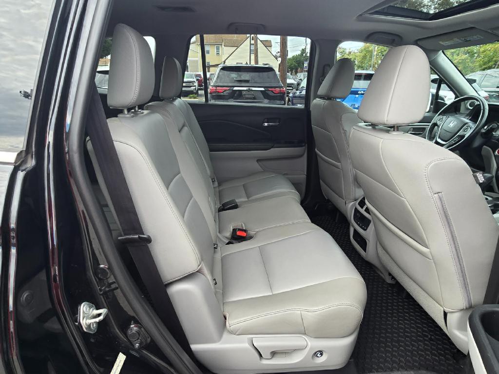 2016 Honda Pilot Image 15