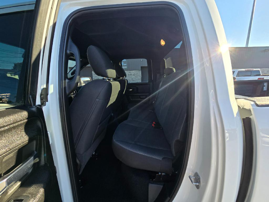 2021 RAM 1500 Image 12