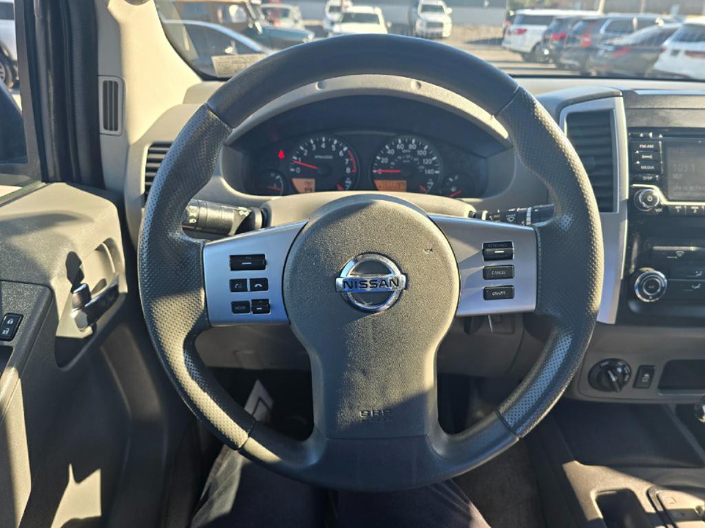 2016 Nissan Frontier Image 6
