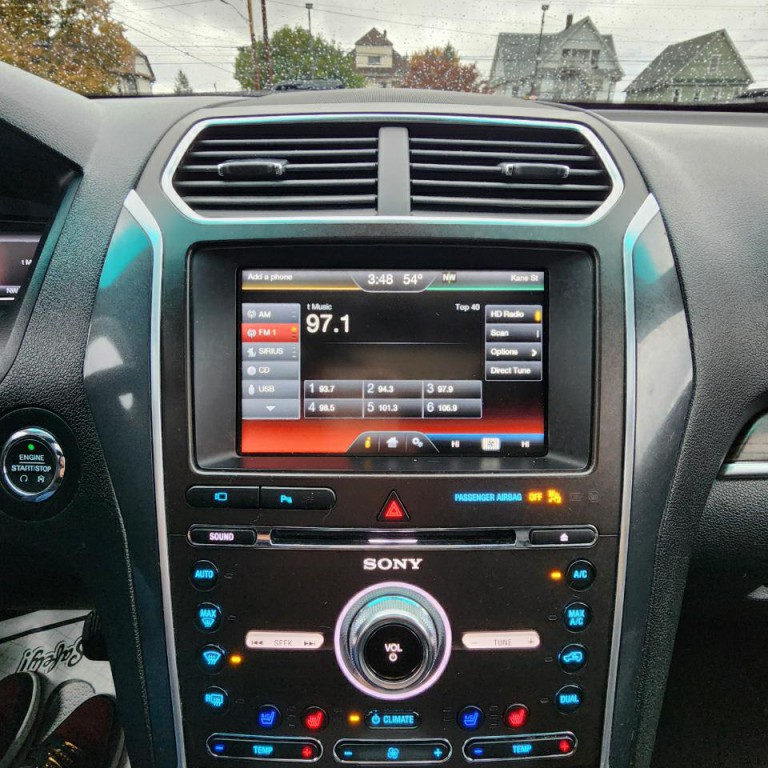 2016 Ford Explorer Image 9