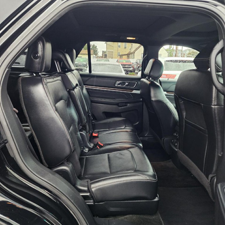 2016 Ford Explorer Image 14