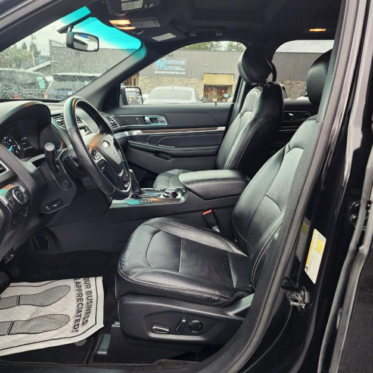 2016 Ford Explorer Image 16