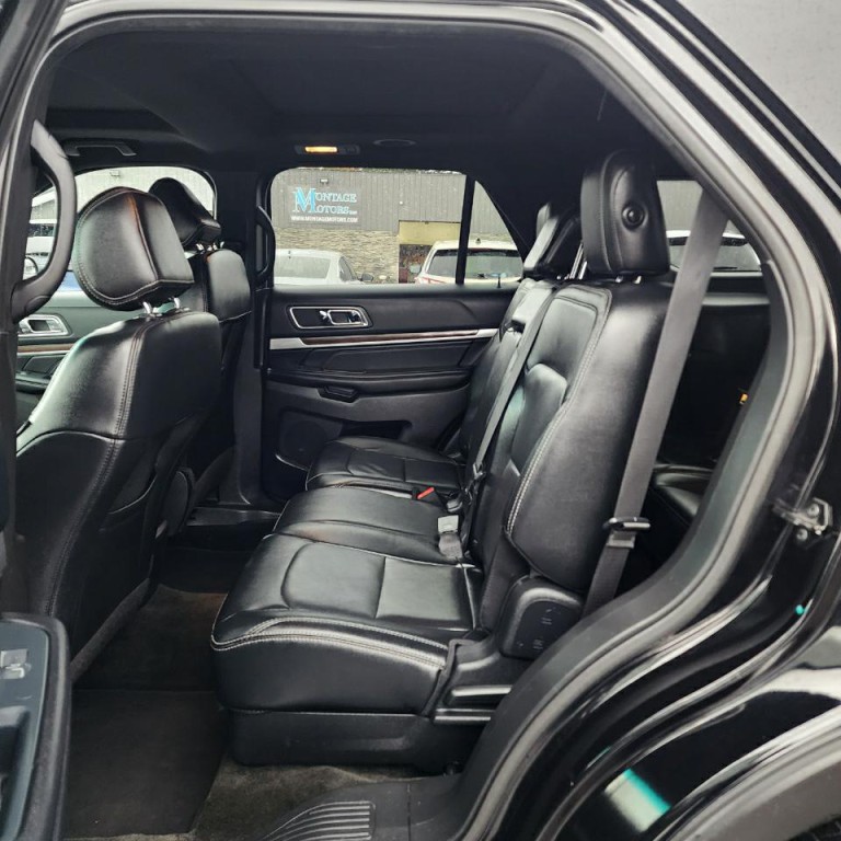 2016 Ford Explorer Image 17