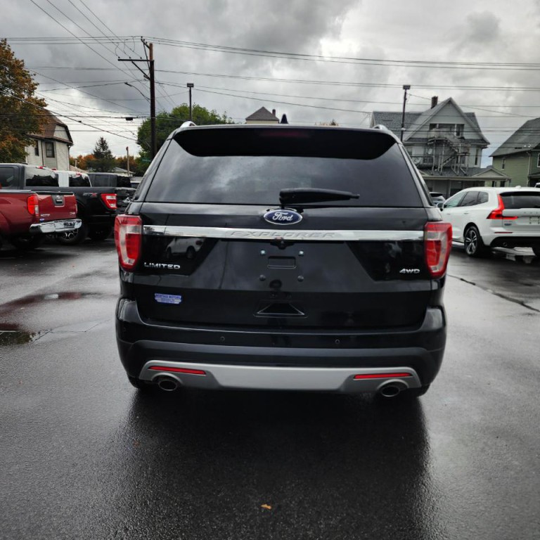 2016 Ford Explorer Image 21
