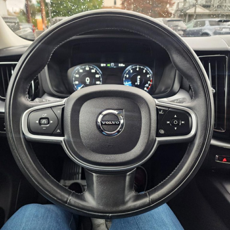 2020 Volvo XC60 Image 7