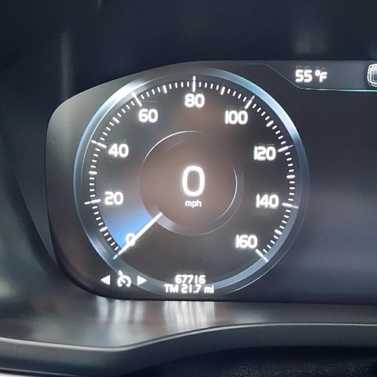 2020 Volvo XC60 Image 8
