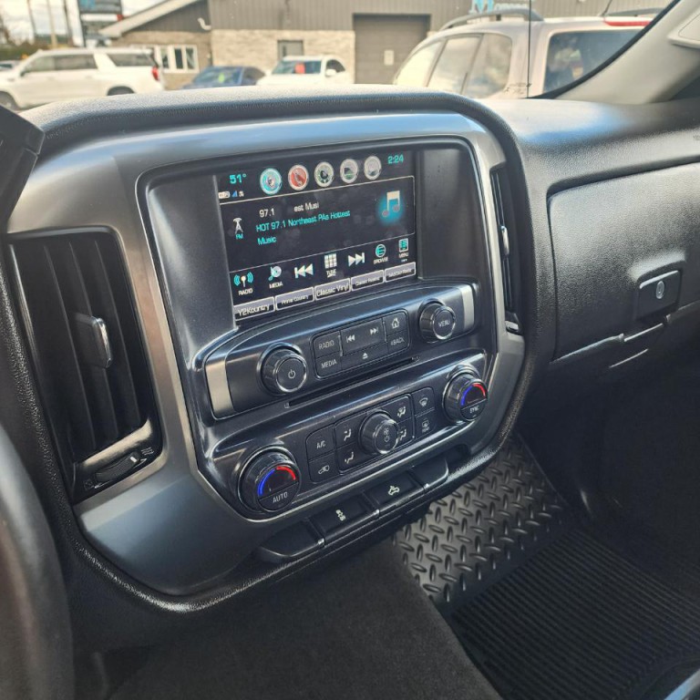 2018 Chevrolet Silverado 1500 Image 9