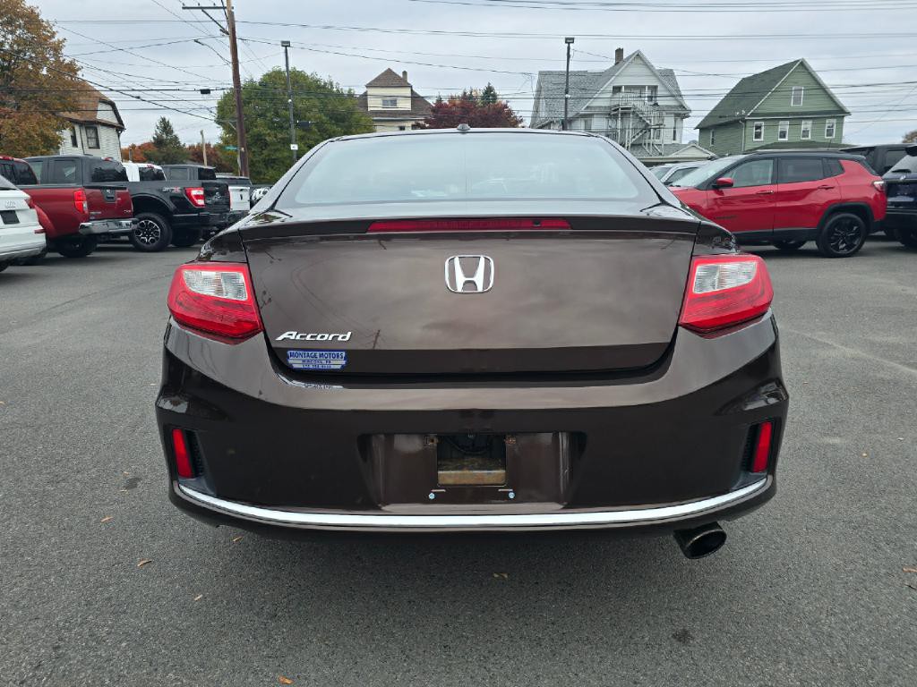 2015 Honda Accord Image 16