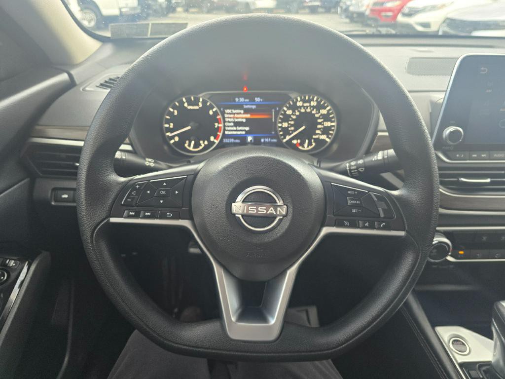 2023 Nissan Altima Image 6
