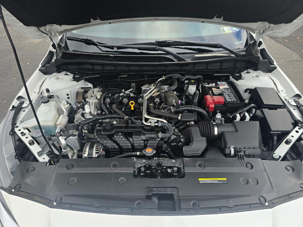 2023 Nissan Altima Image 17