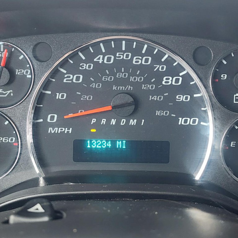 2024 Chevrolet Express Image 7