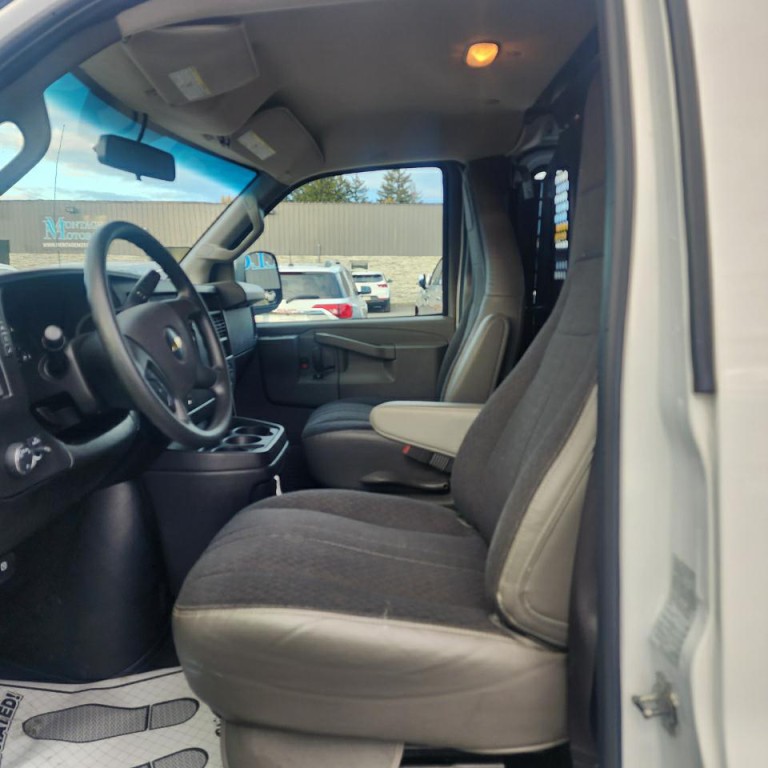 2024 Chevrolet Express Image 12