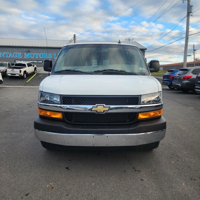 2024 Chevrolet Express Image 13