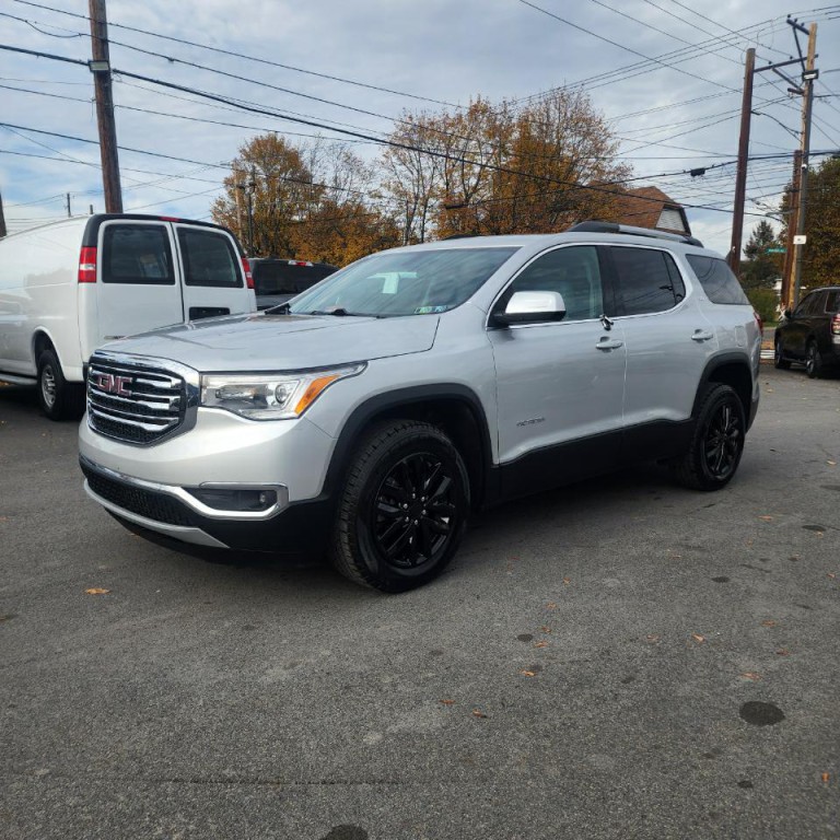 2019 GMC Acadia Image 2