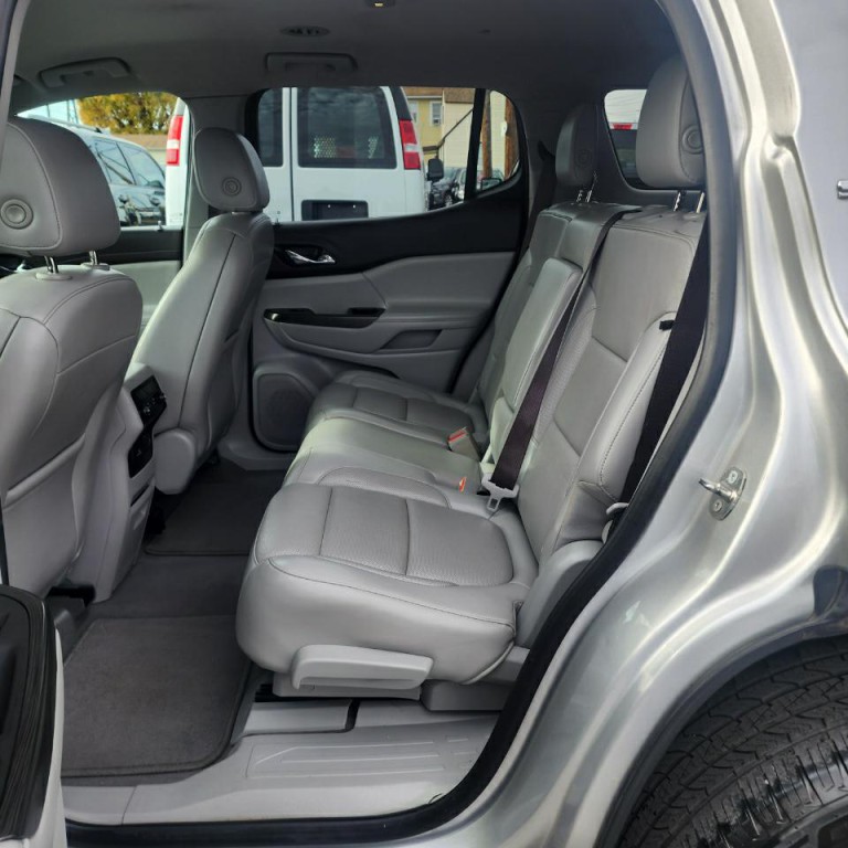 2019 GMC Acadia Image 14