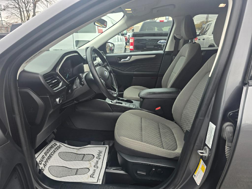 2021 Ford Escape Image 11